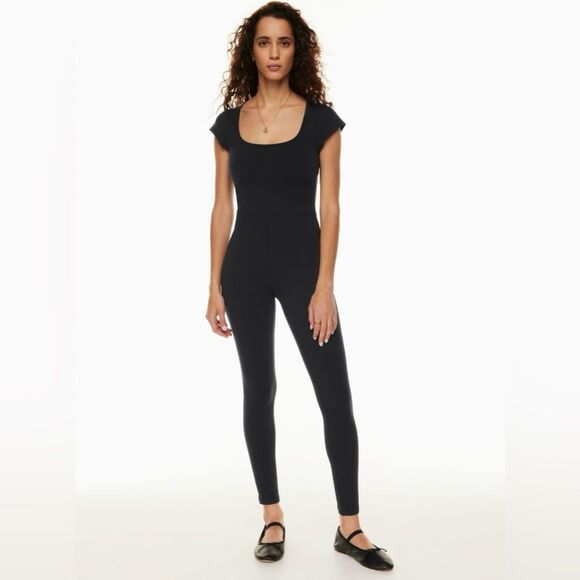 Aritzia Wilfred Free Theodora Jumpsuit Size Large Black Cap...